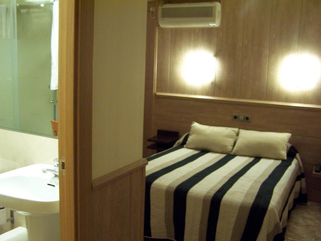Hostal El Carmen Zaragoza Eksteriør bilde