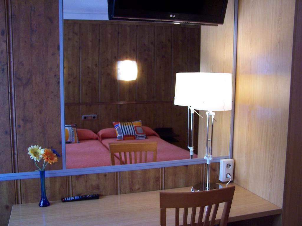 Hostal El Carmen Zaragoza Eksteriør bilde