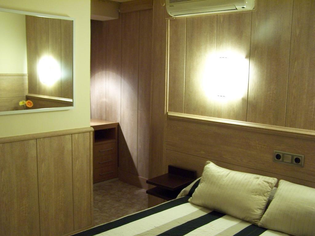 Hostal El Carmen Zaragoza Eksteriør bilde